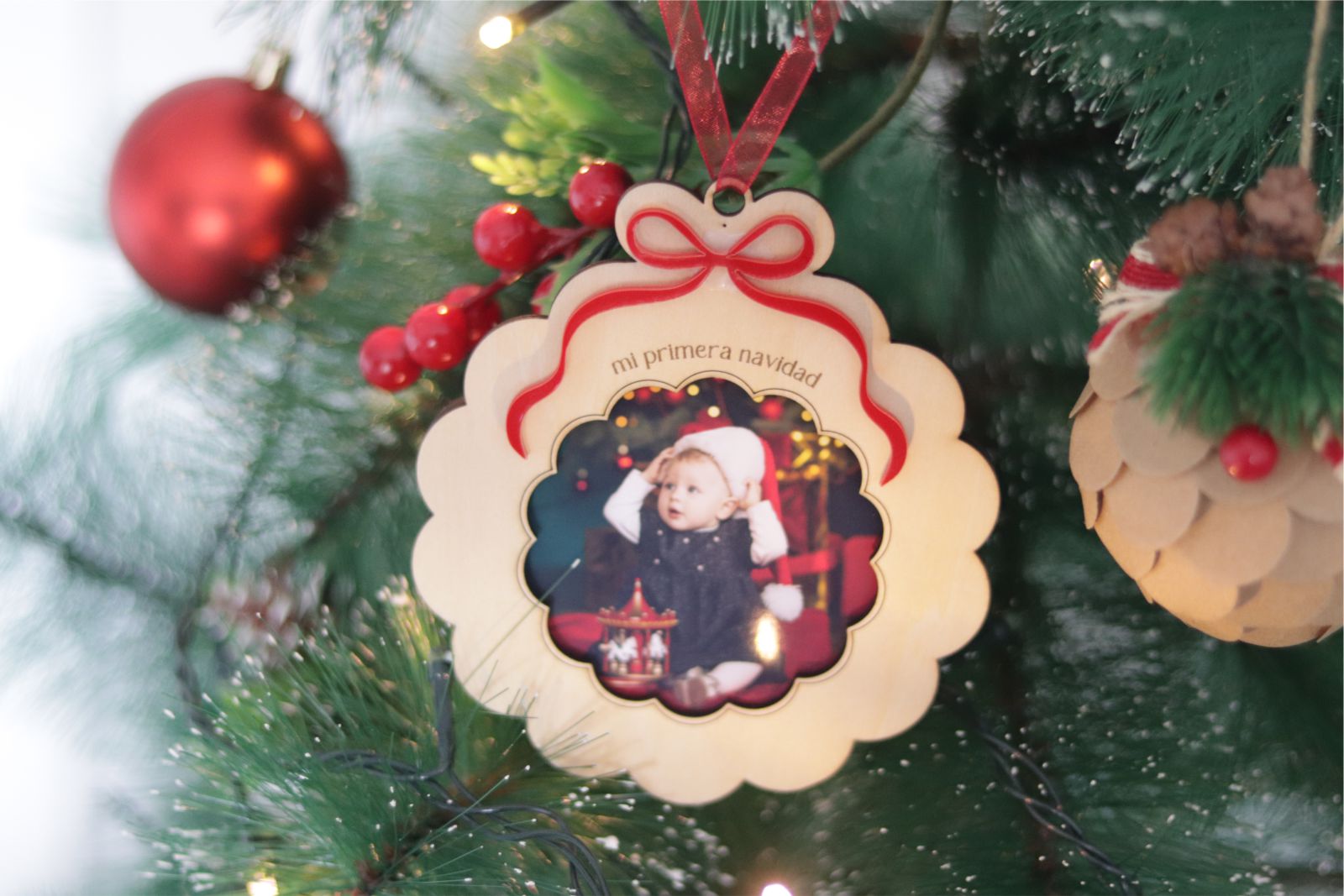 Marco adorno de arból con foto - Mi primera navidad