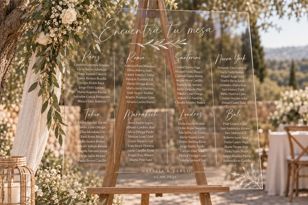 Seating plan de acrílico transparente con vinilo blanco
