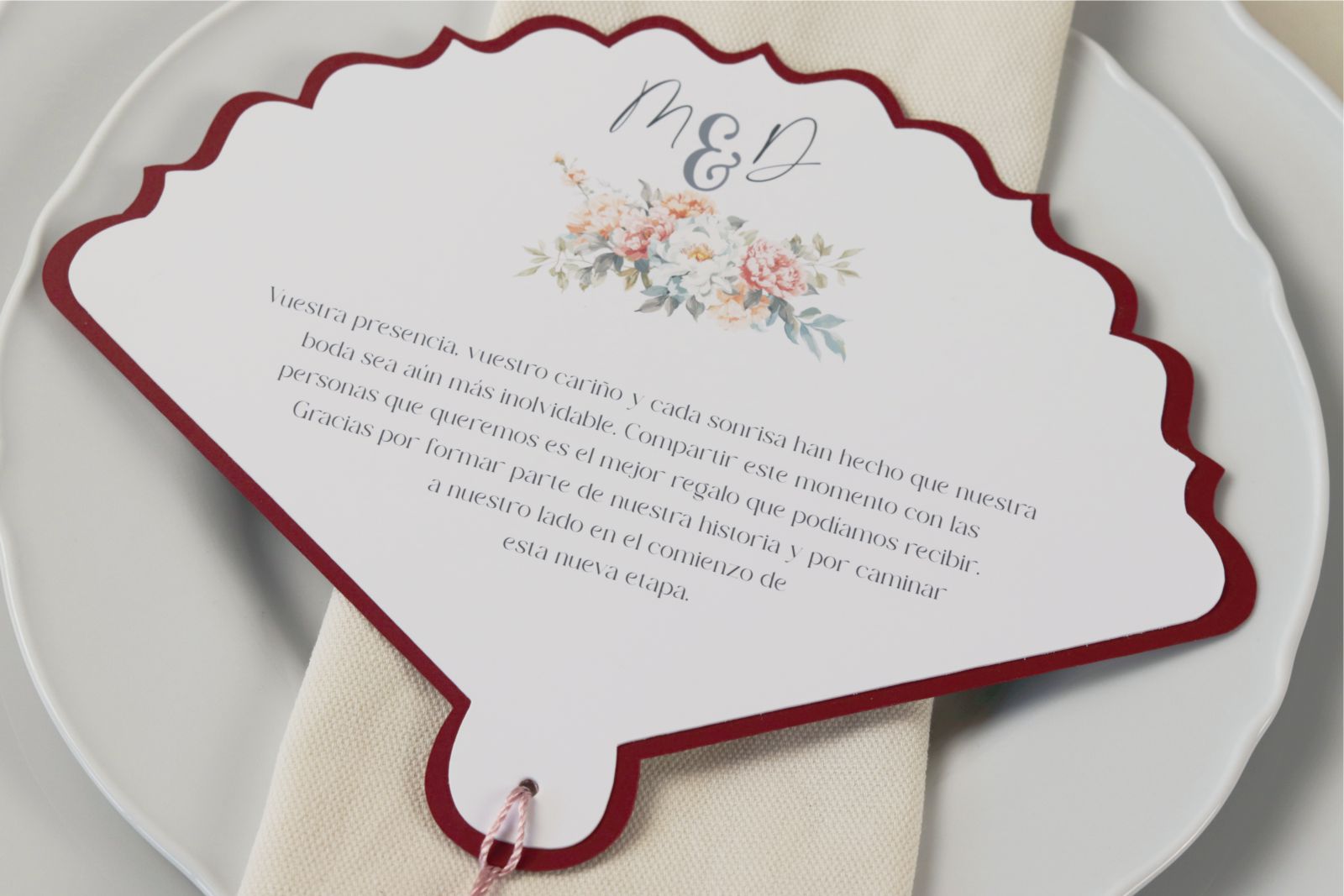 Abanico de boda con menú personalizado y dedicatoria - AMATISTA