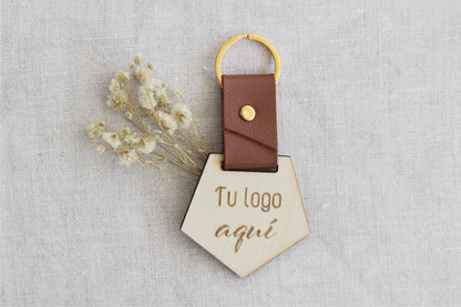 Llavero con el logo de la empresa